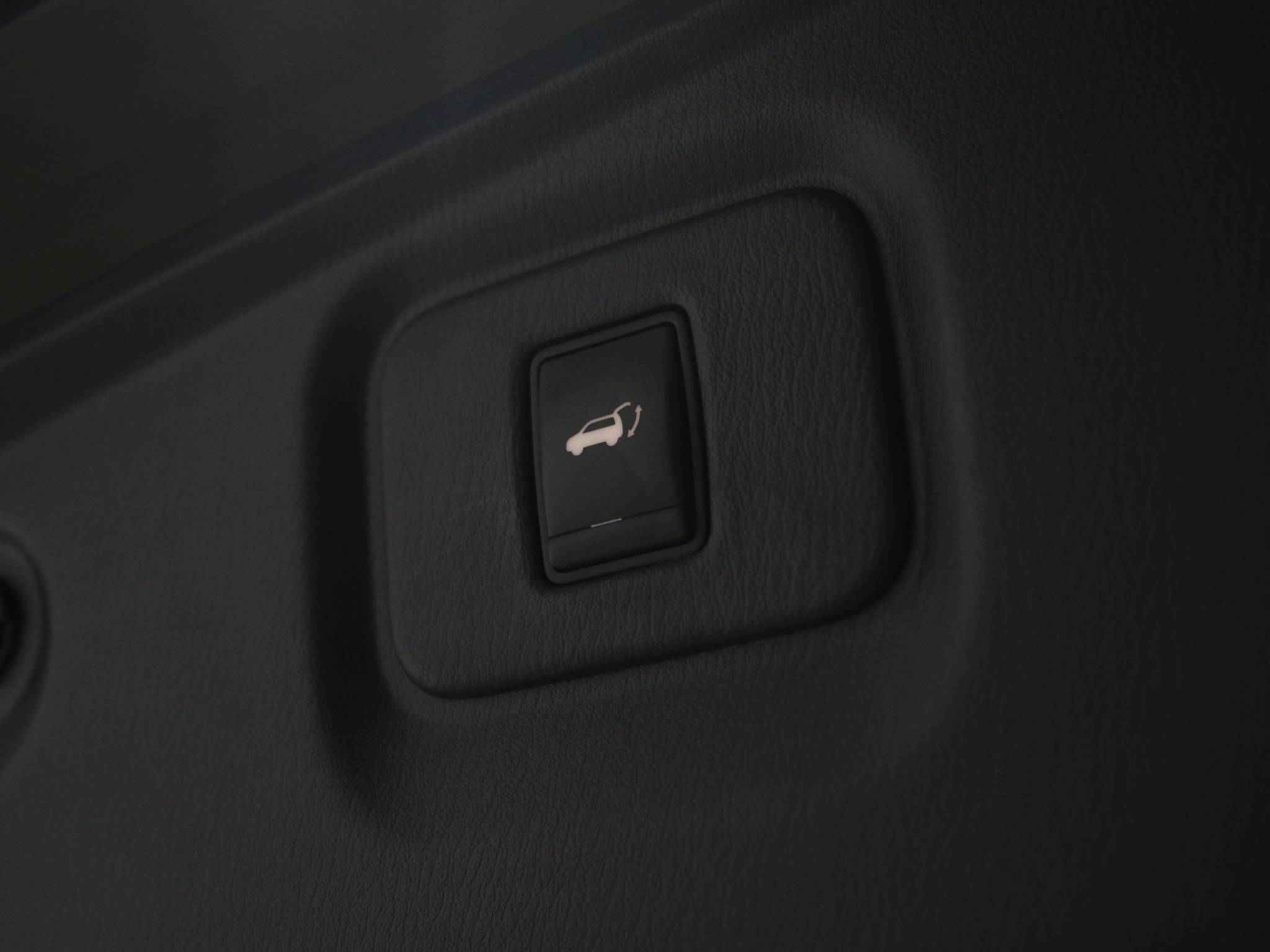 Nissan Pathfinder, IV