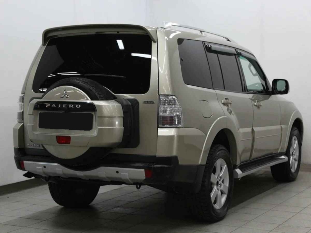 Mitsubishi Pajero, IV
