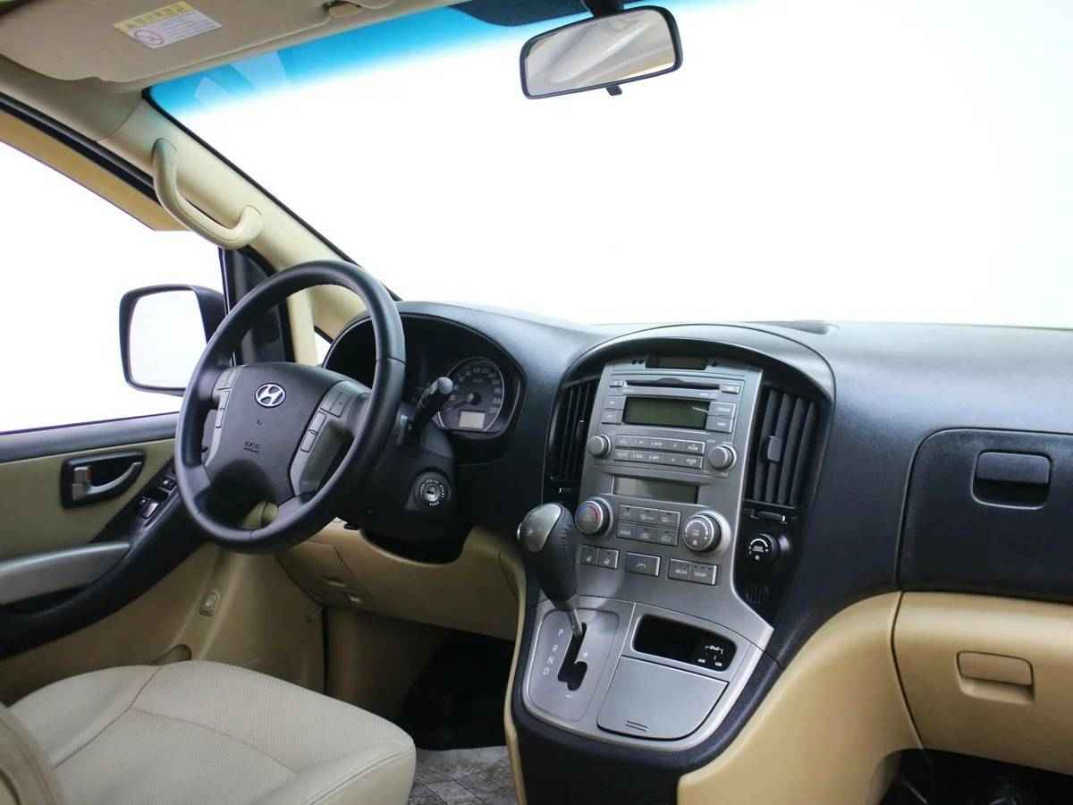 Hyundai Grand Starex, I