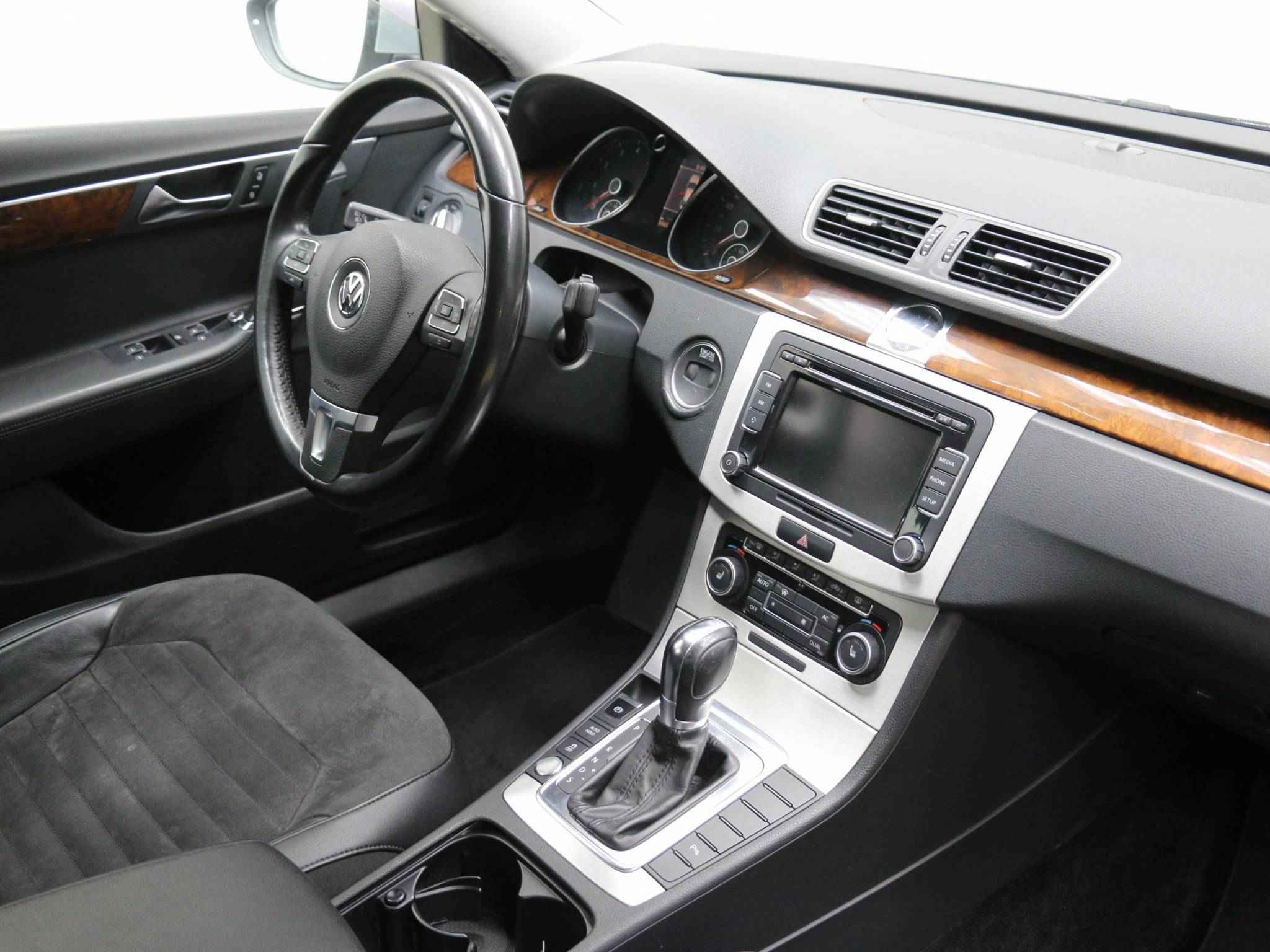 Volkswagen Passat, B7