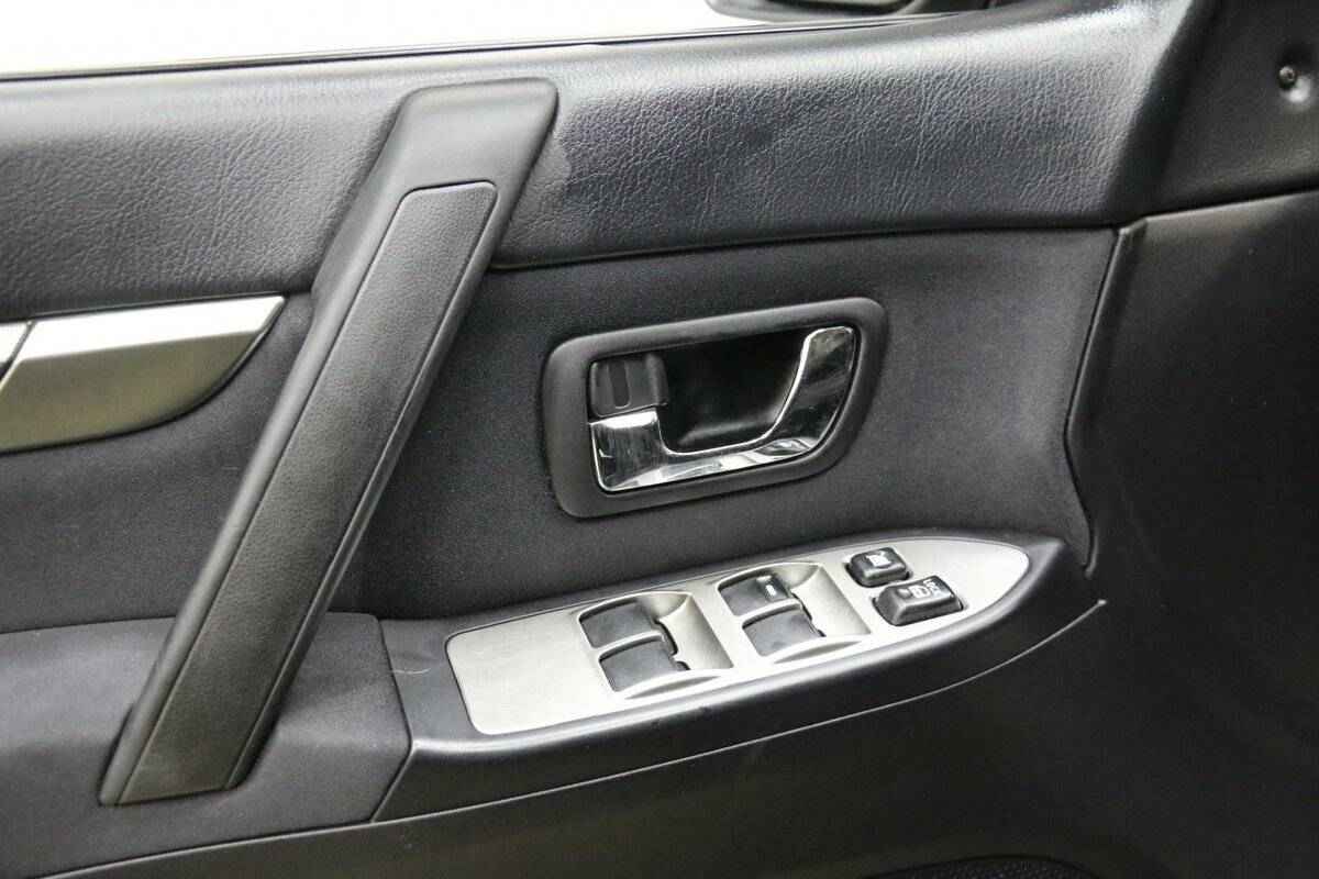 Mitsubishi Pajero, IV