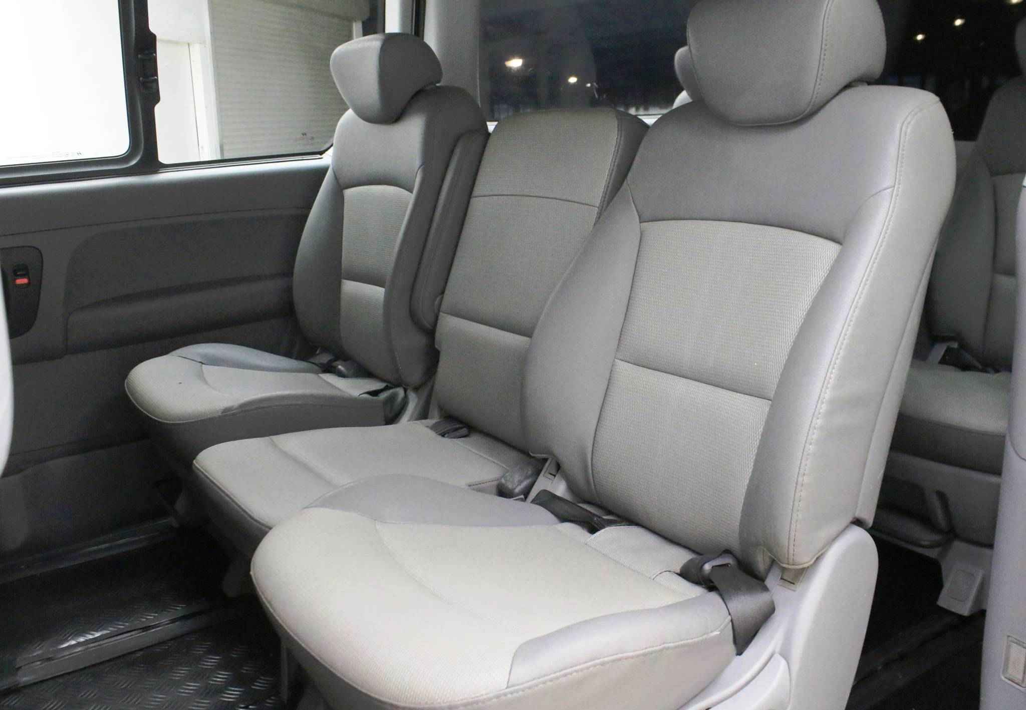 Hyundai Grand Starex, I