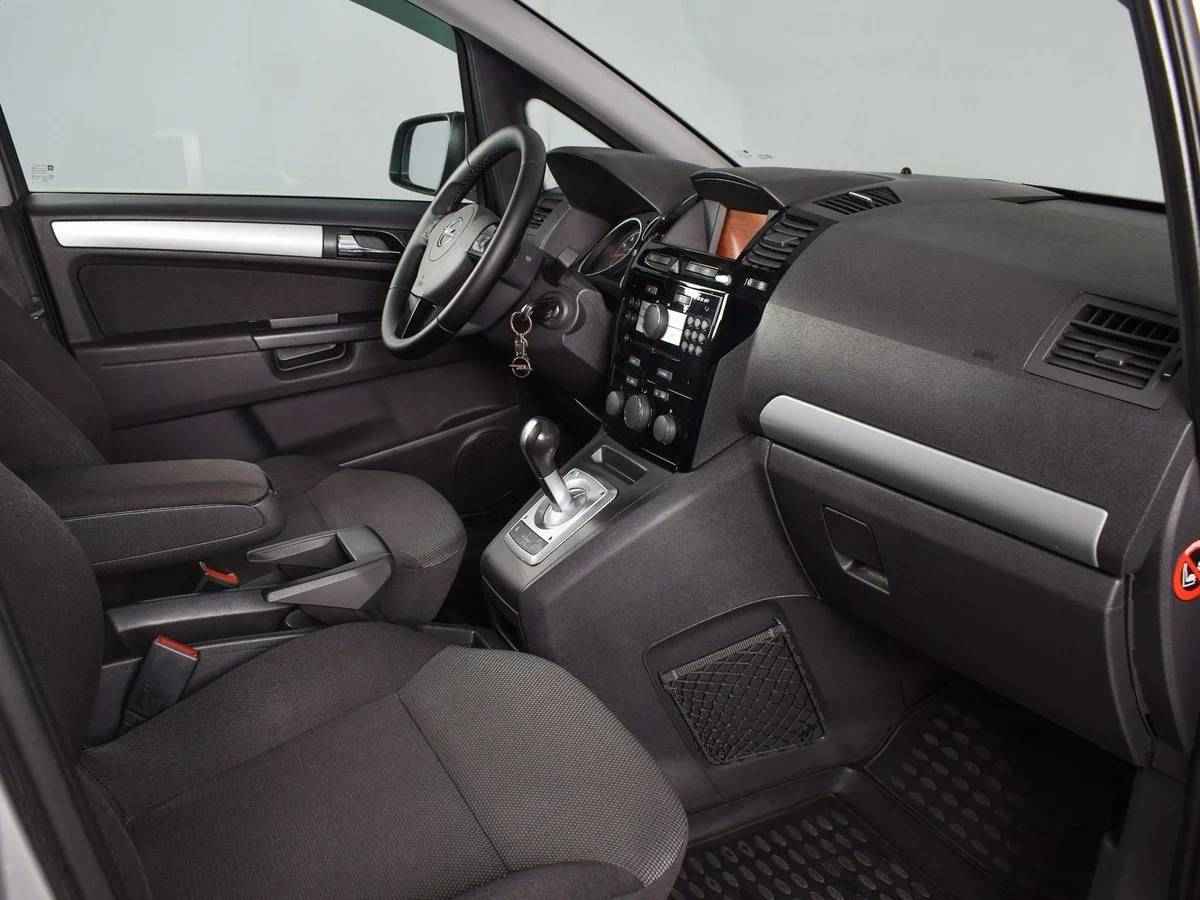 Opel Zafira, B Рестайлинг