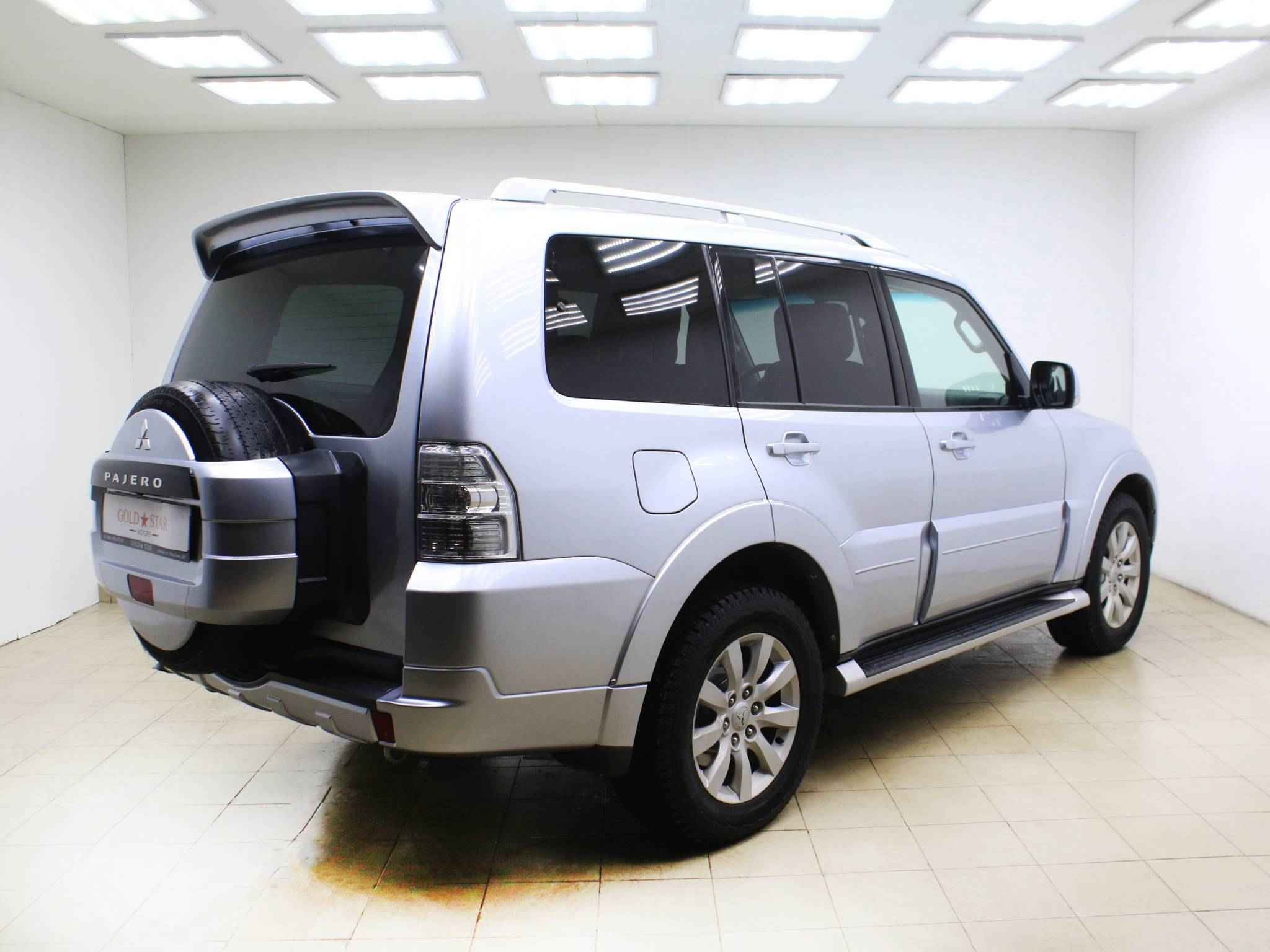 Mitsubishi Pajero, IV