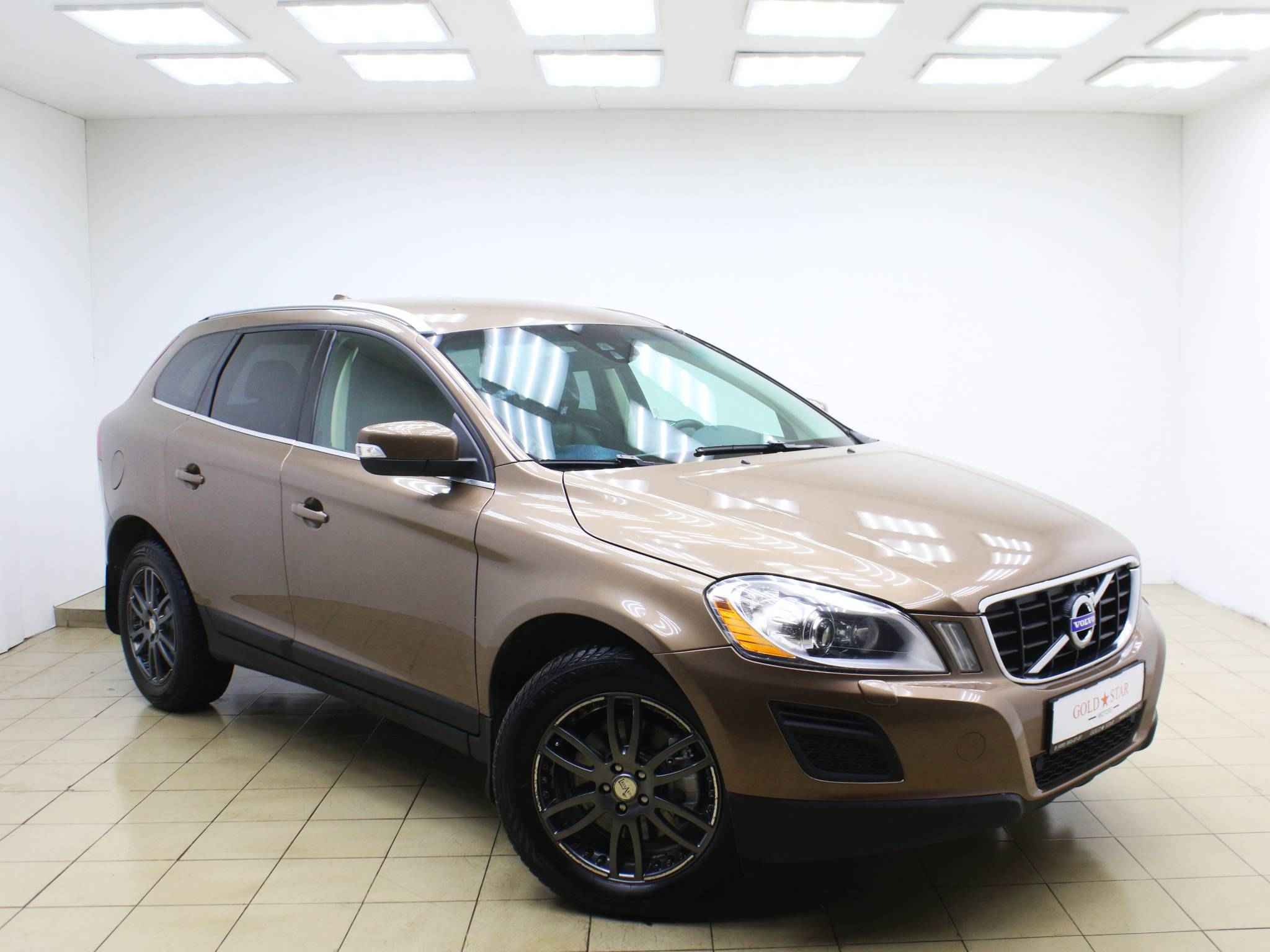 Volvo XC60, I