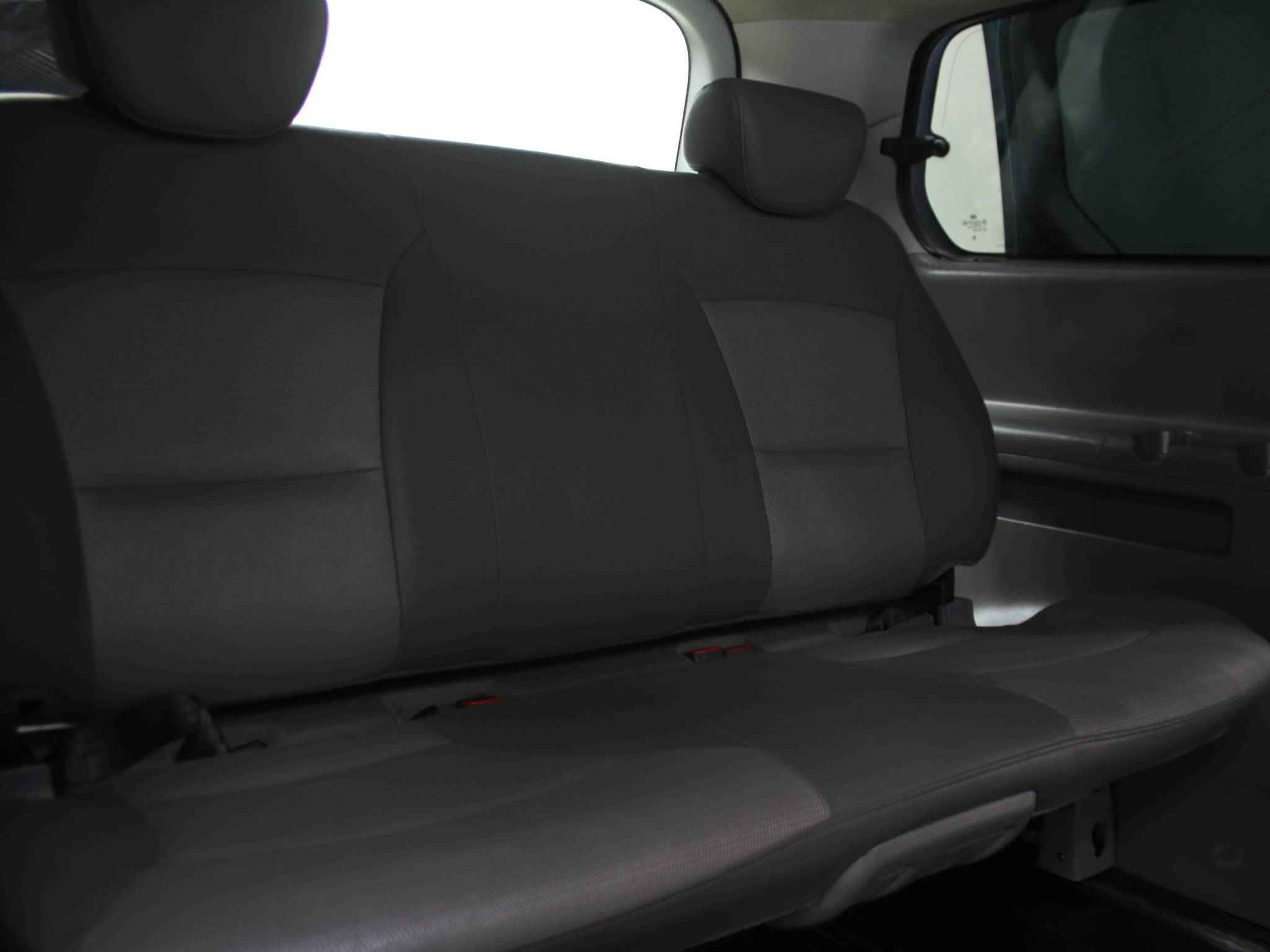 Hyundai Grand Starex, I