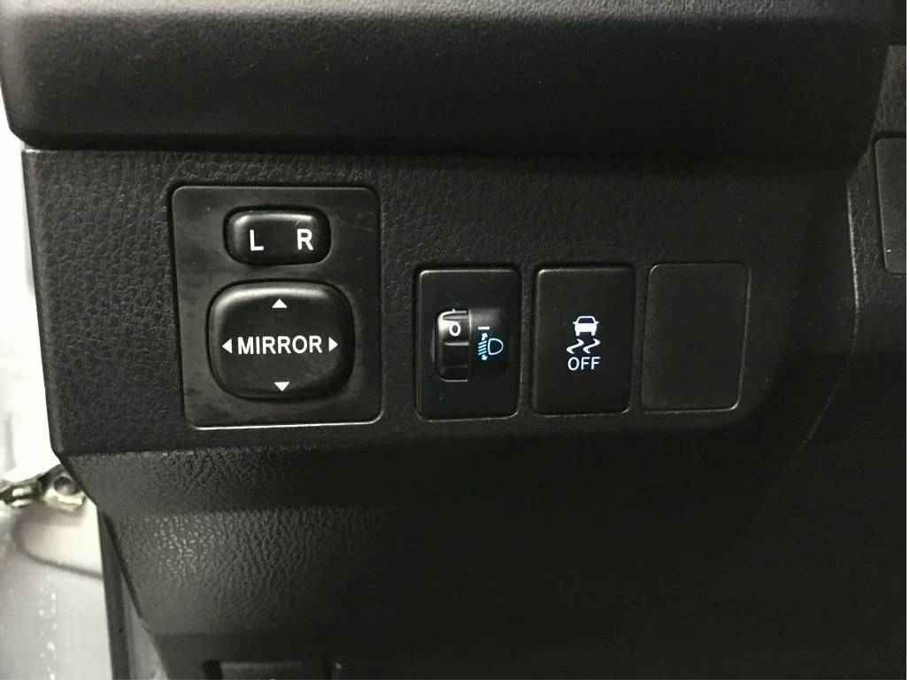 Toyota RAV4, IV (CA40)