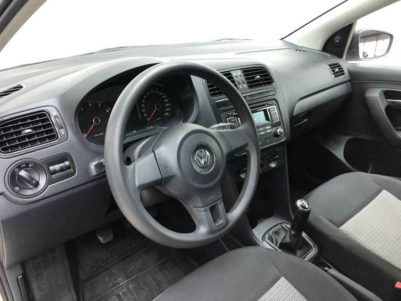 Volkswagen Polo, V