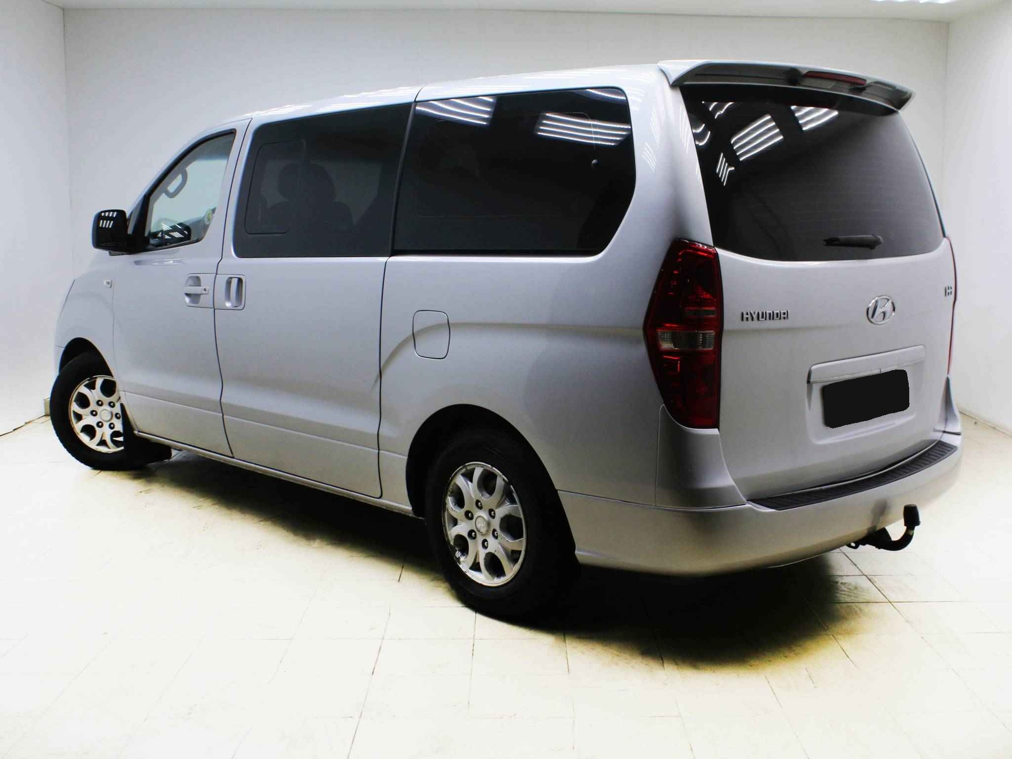 Hyundai H-1, II
