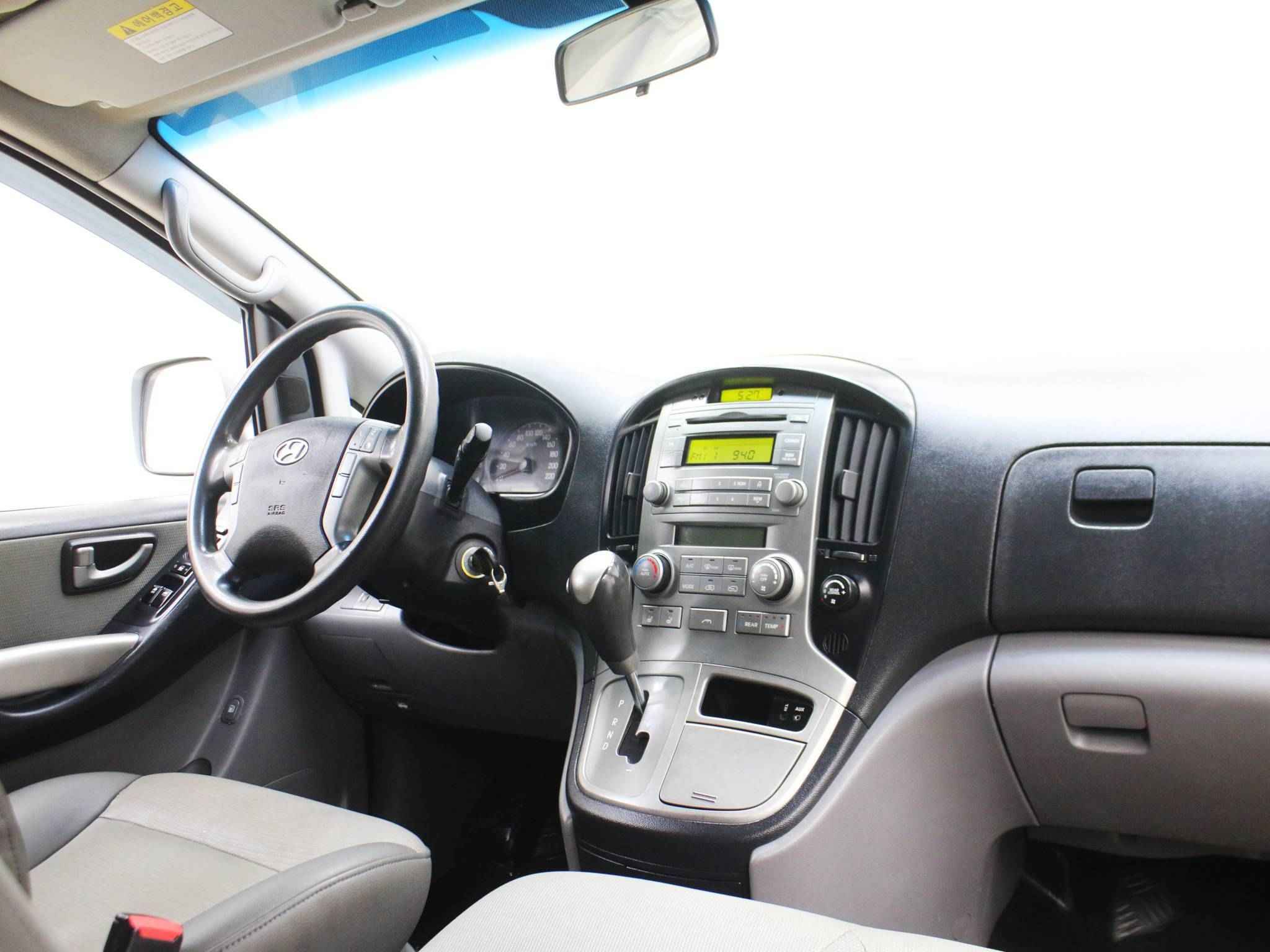 Hyundai Grand Starex, I