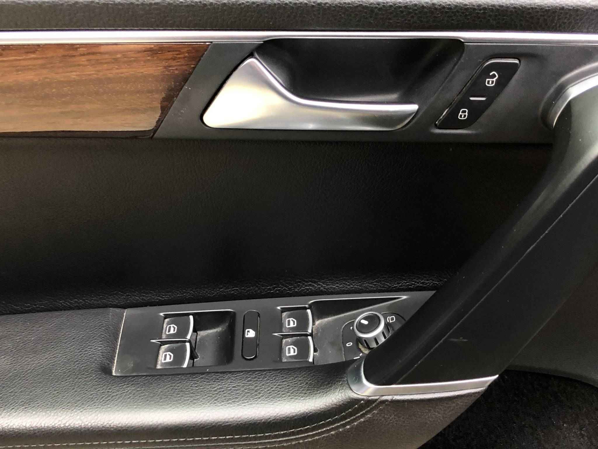 Volkswagen Passat, B7