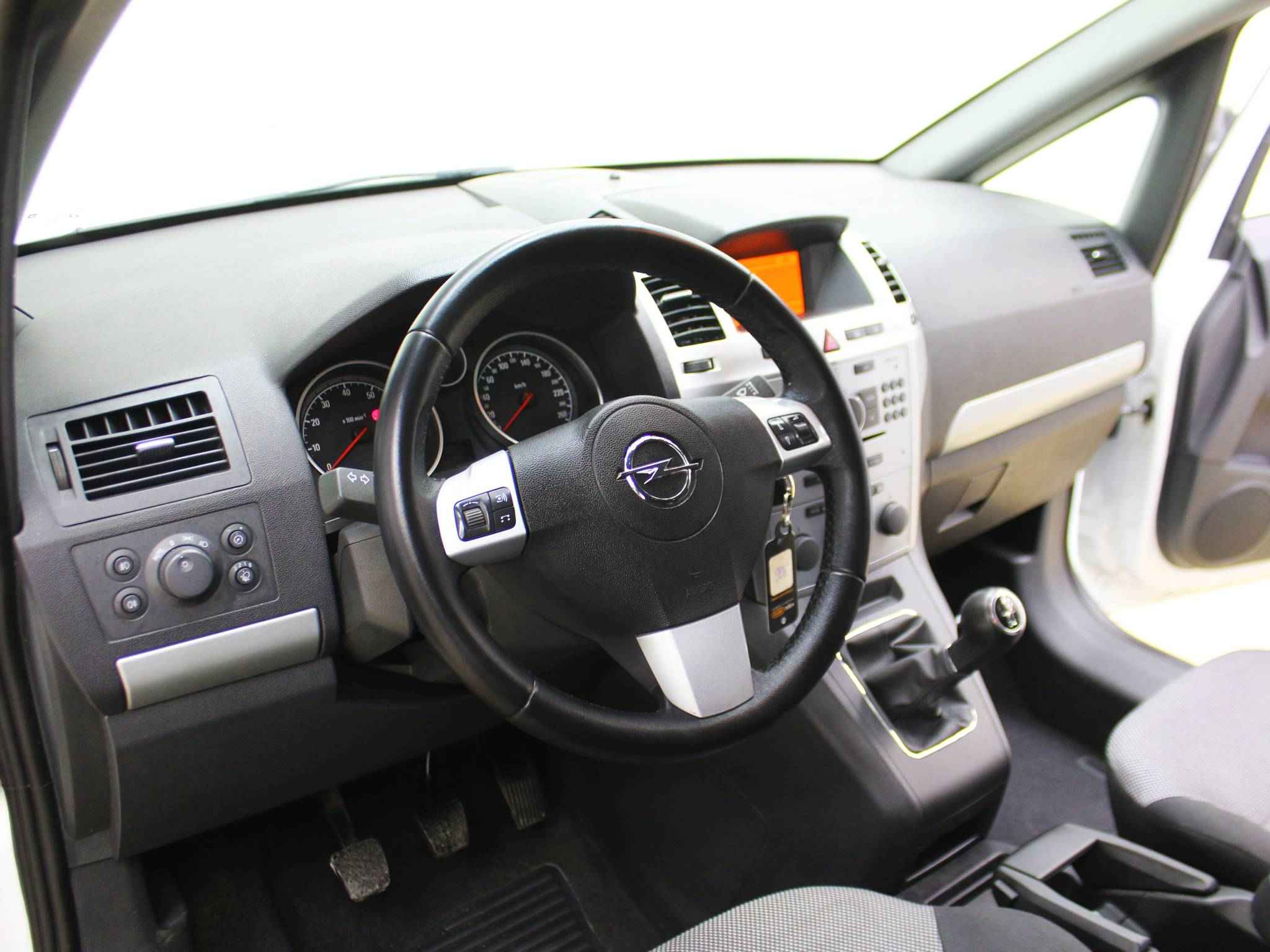 Opel Zafira, B Рестайлинг