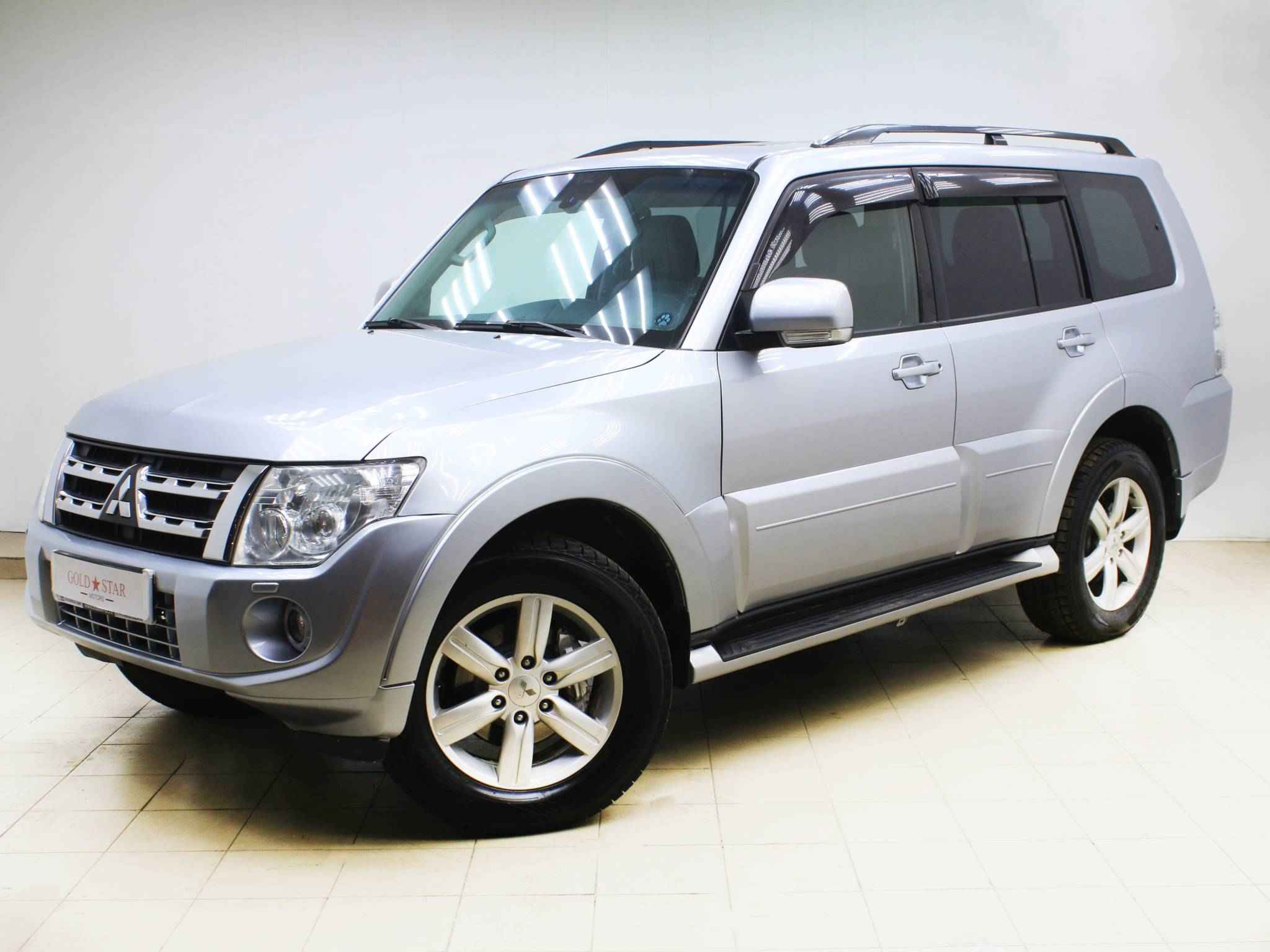 Mitsubishi Pajero, IV Рестайлинг 1