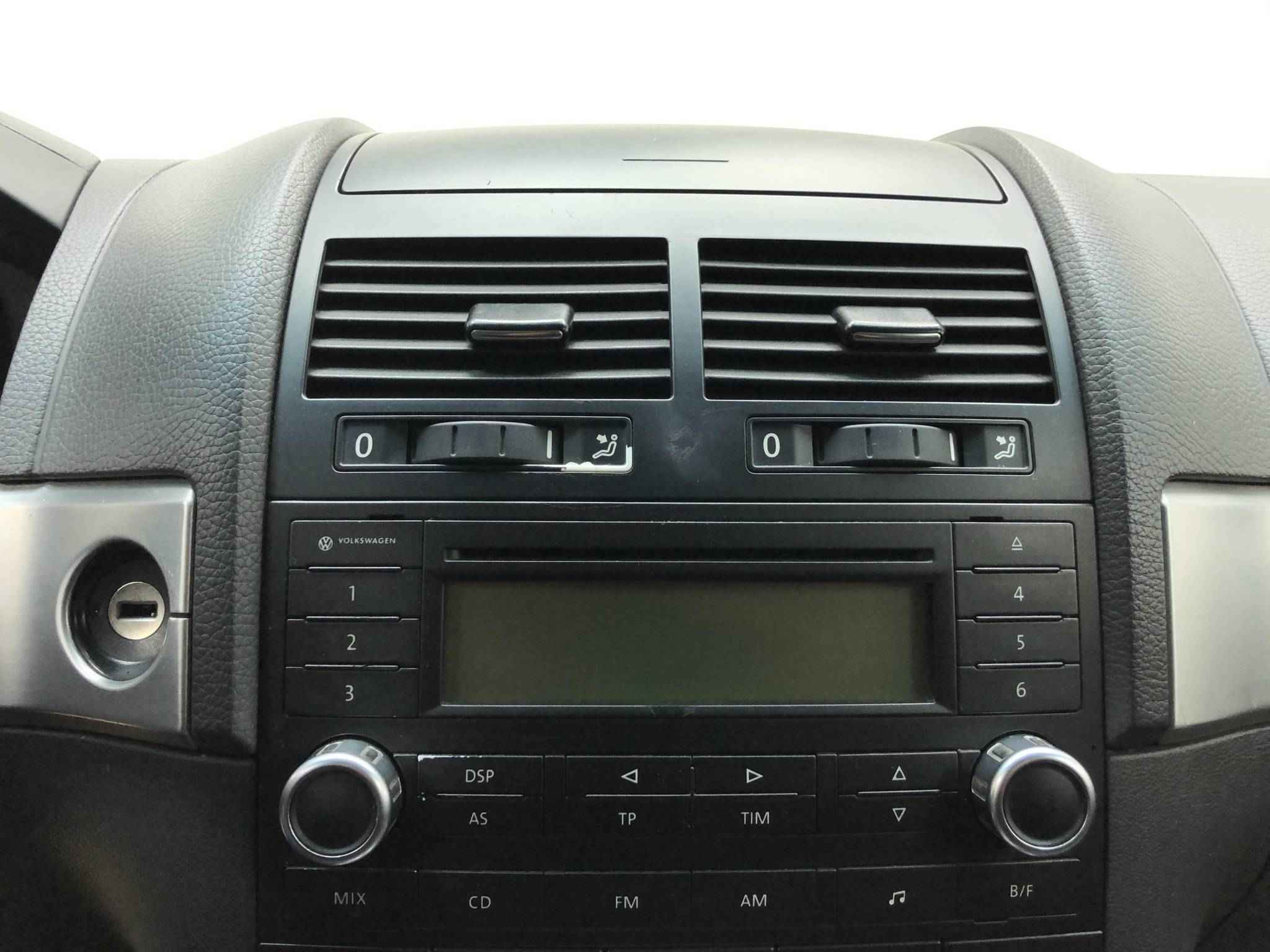 Volkswagen Touareg, I