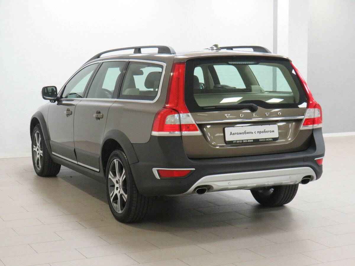 Volvo XC70, II