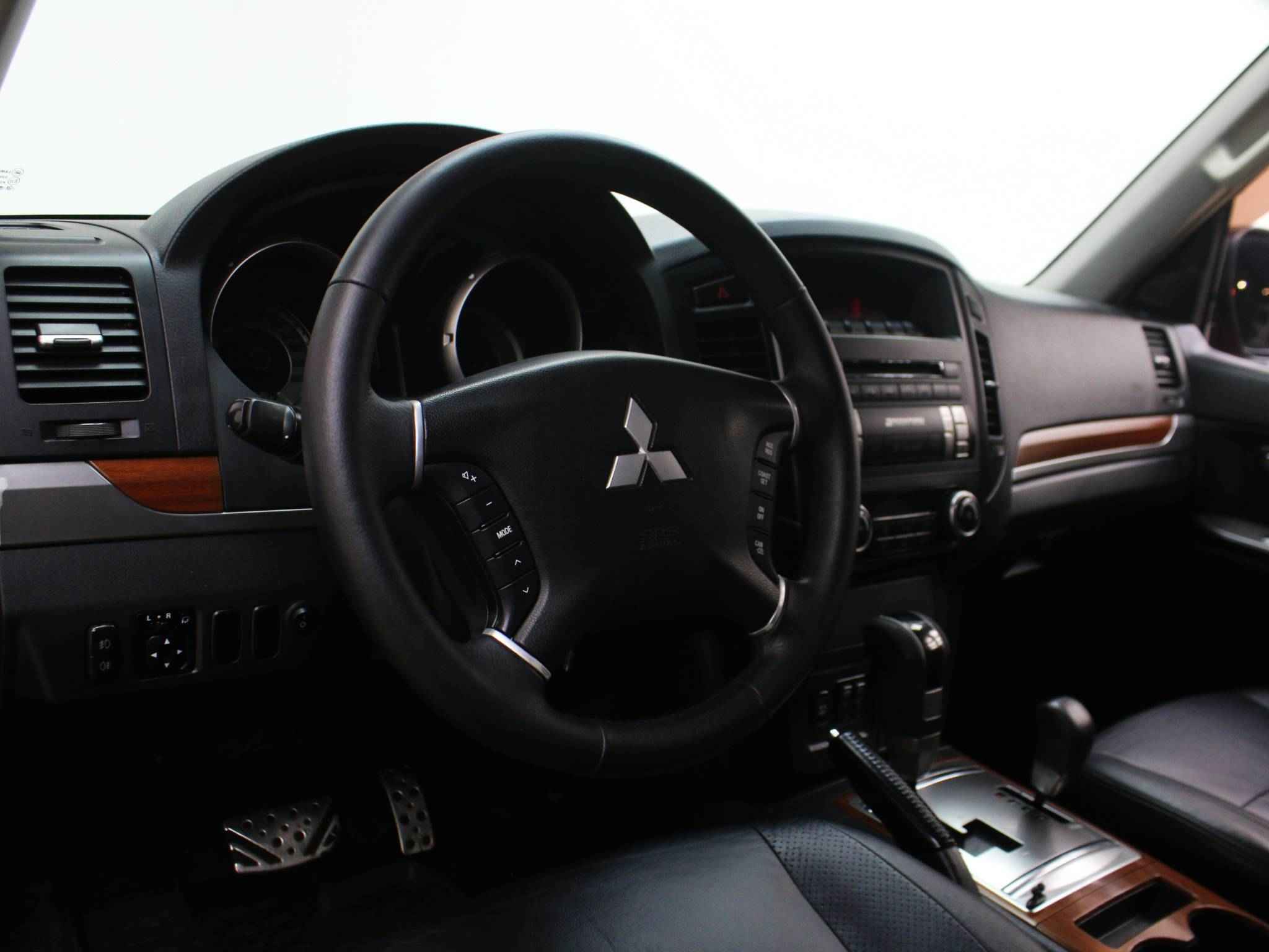 Mitsubishi Pajero, IV