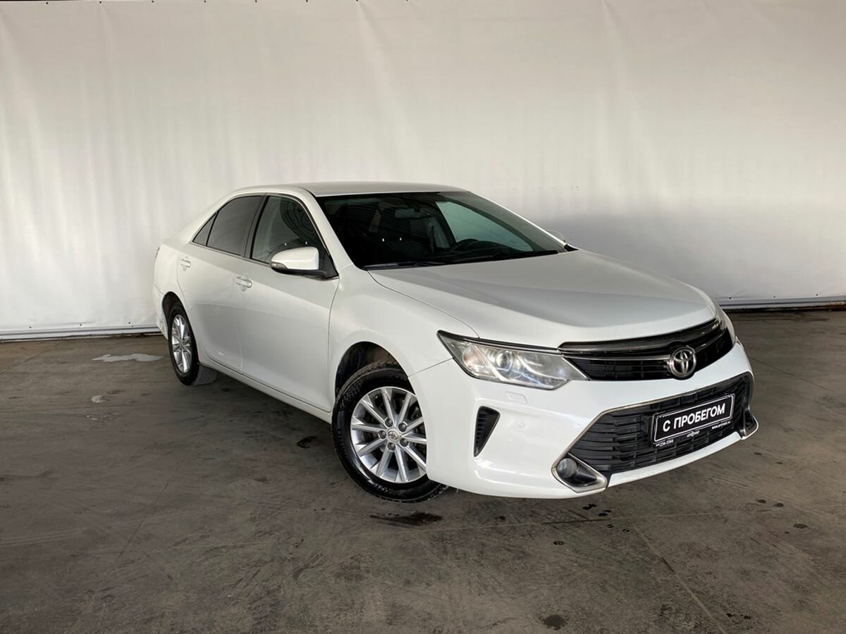 Toyota Camry, 2016