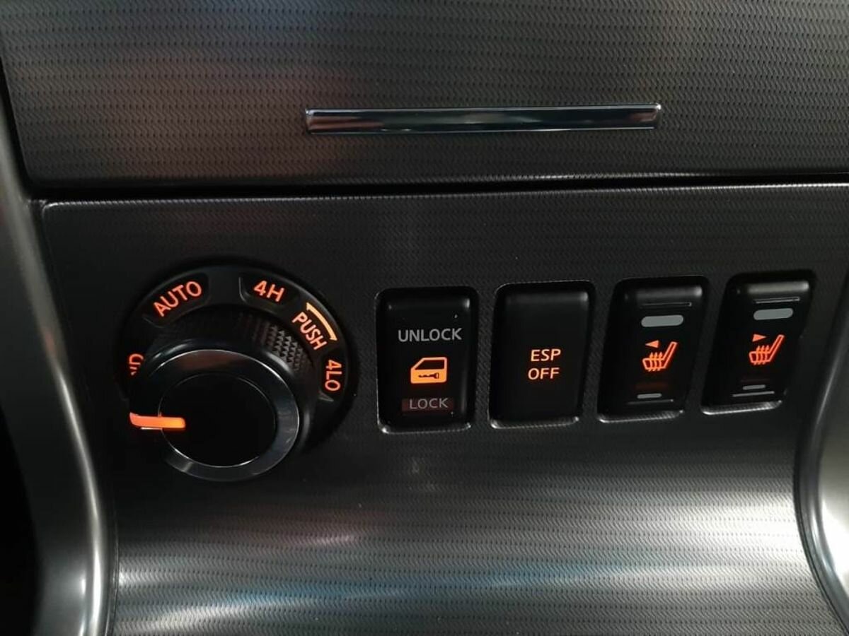 Nissan Pathfinder, 2011