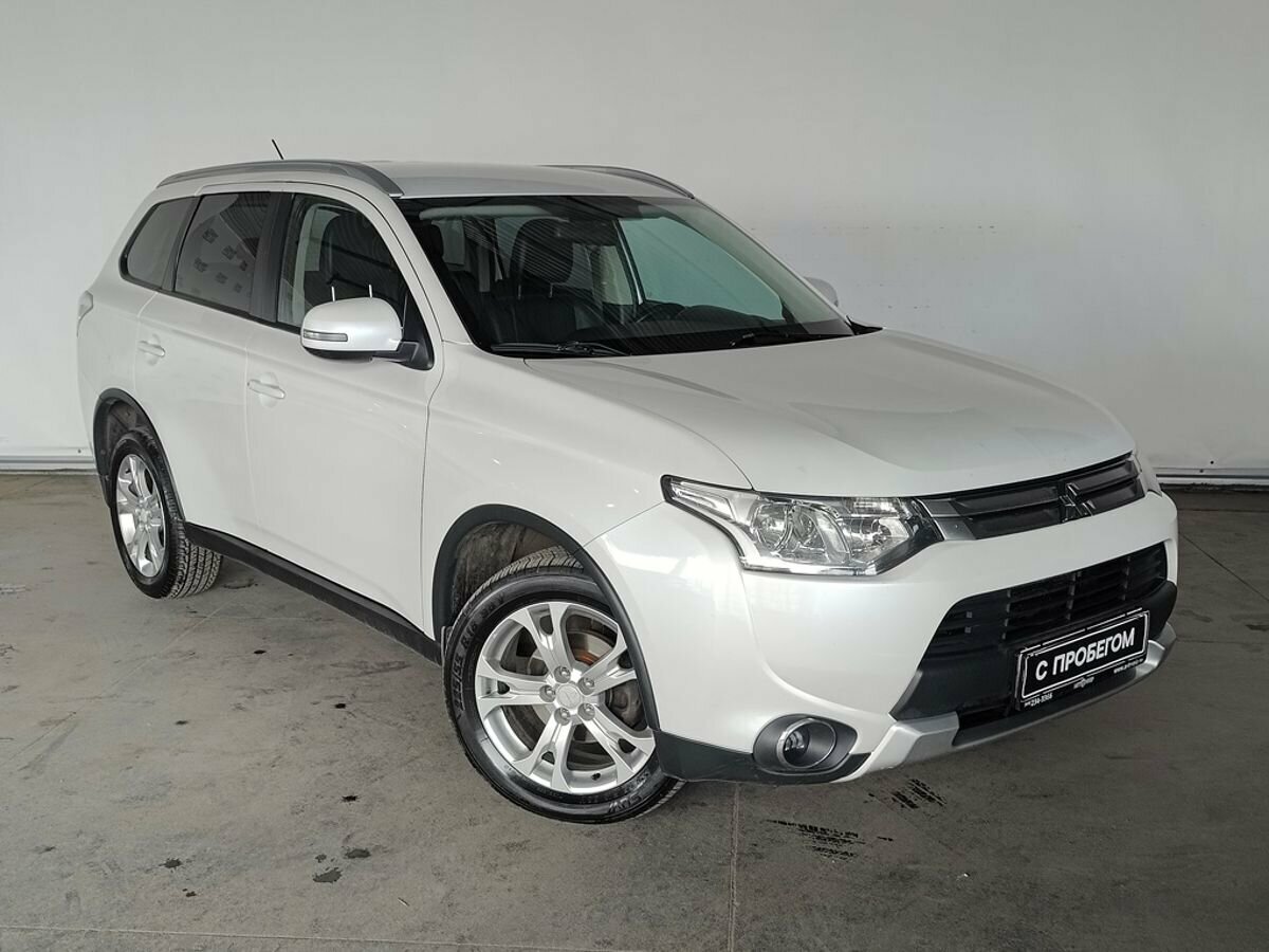 Mitsubishi Outlander, 2014