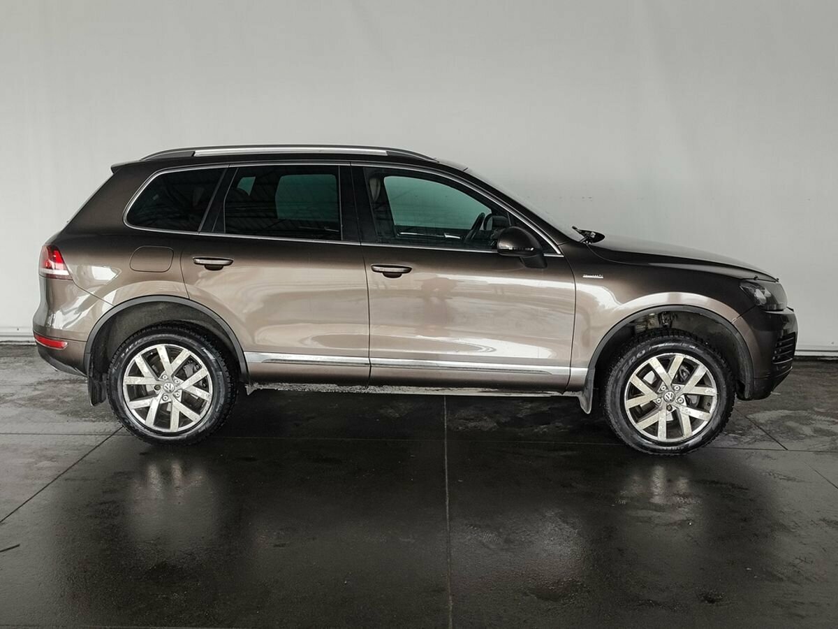 Volkswagen Touareg, 2014